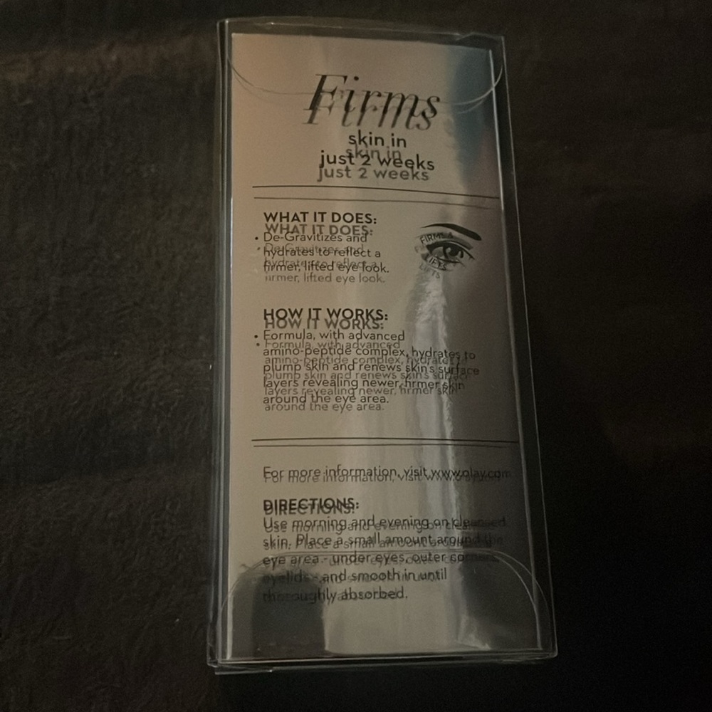 NWT Olay Eyes Depuffing Eye Roller - Picture 3 of 5